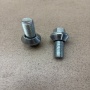 &nbsp;14x1.5 17kulcs 28mm mozgó hegyeskúp nagy csavar